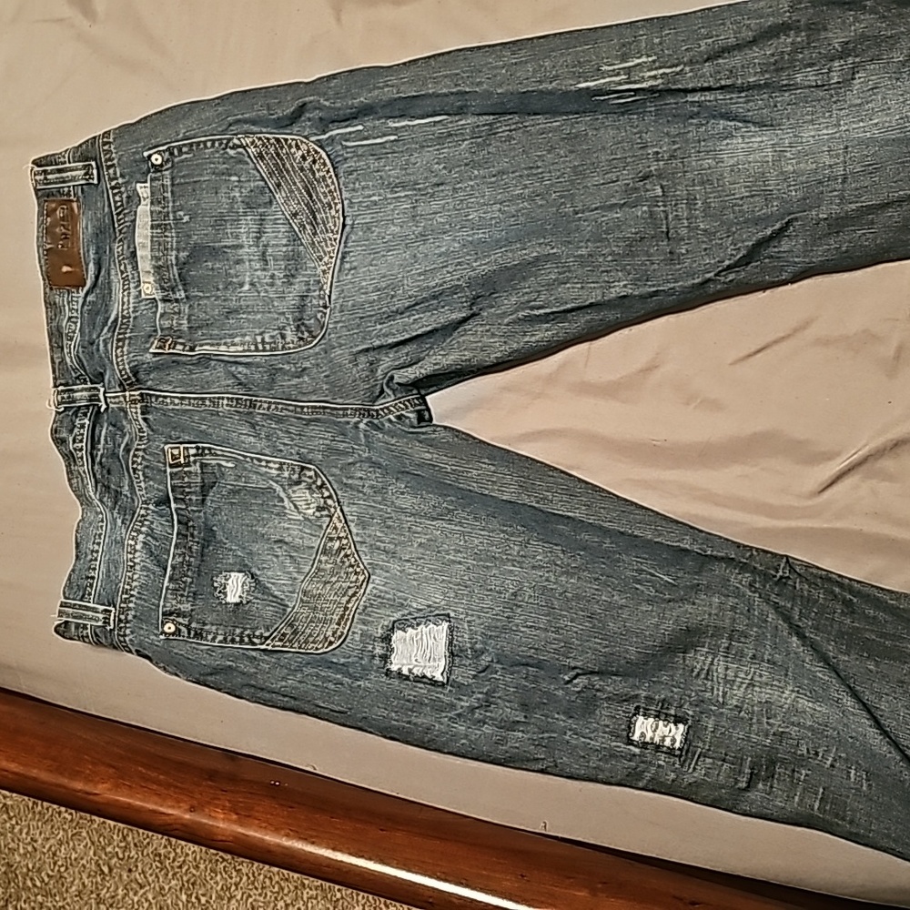 Jeans - Picture 2 of 3
